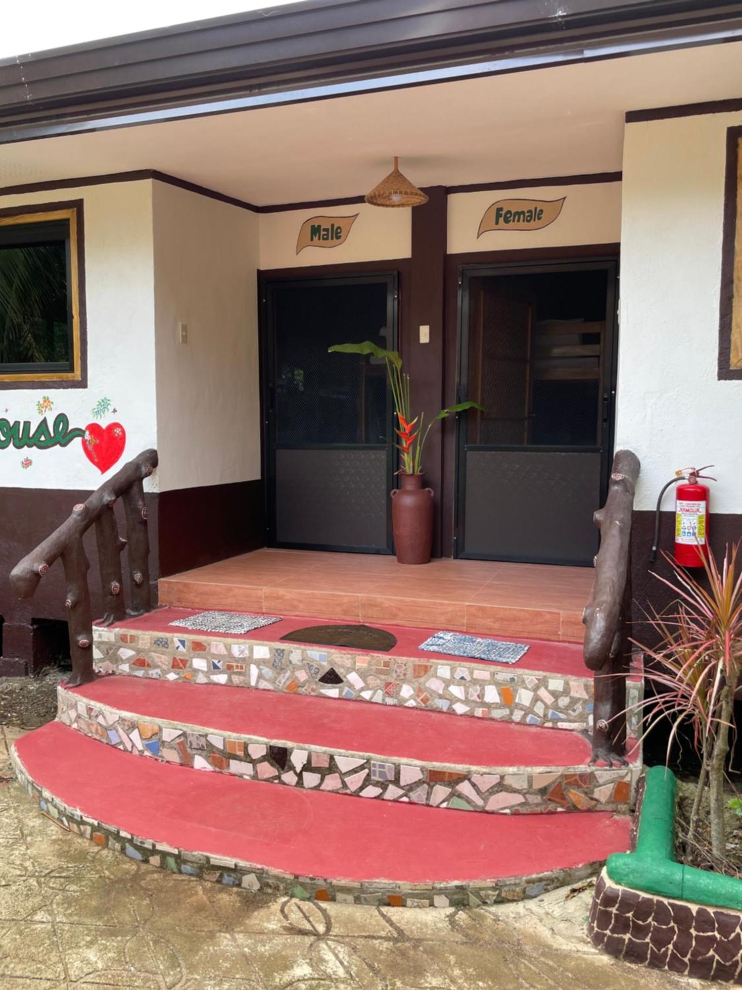 Chelle'S Guesthouse And Backpackers Siquijor Exterior foto