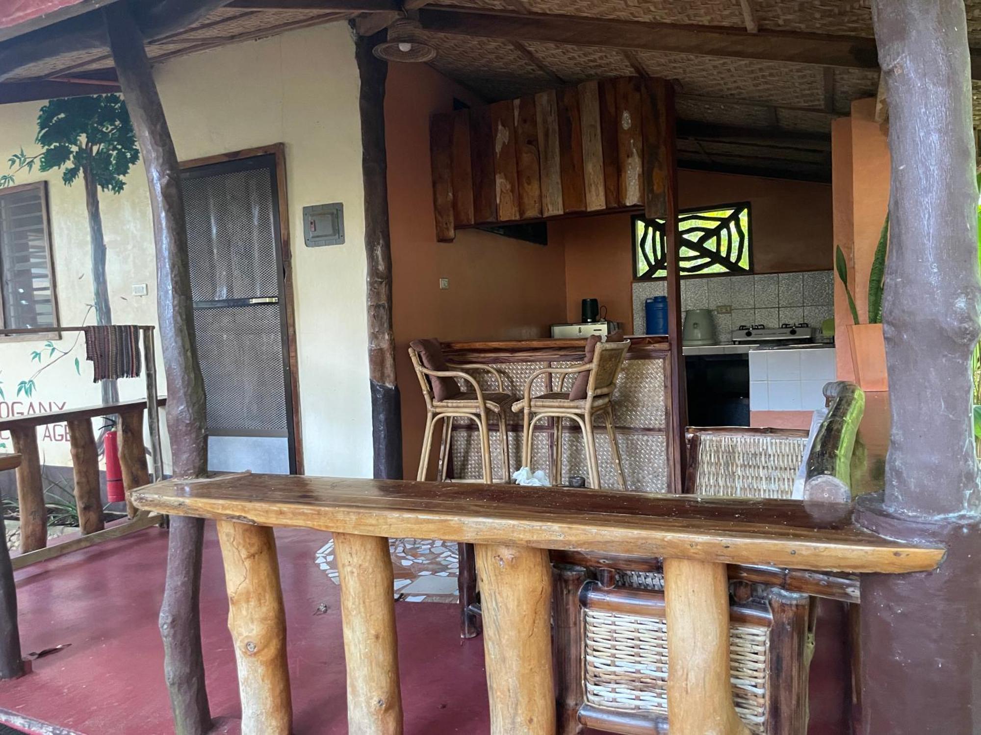 Chelle'S Guesthouse And Backpackers Siquijor Exterior foto